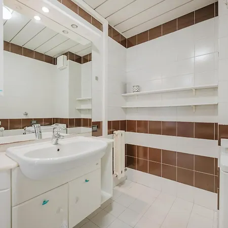 Ca' Nina - 15 Min From & Free Parking Apartament *