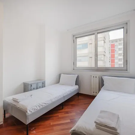 Ca' Nina - 15 Min From & Free Parking Apartament *