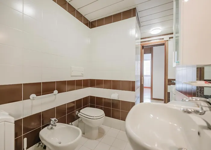 Ca' Nina - 15 Min From & Free Parking Apartament